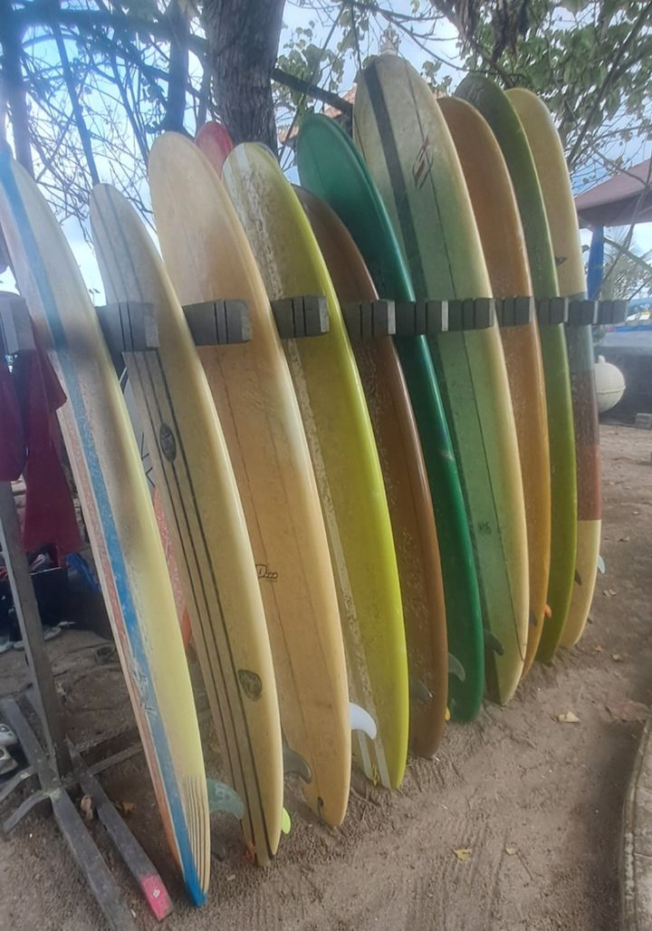Surfboard rental for 2 hours price 100k