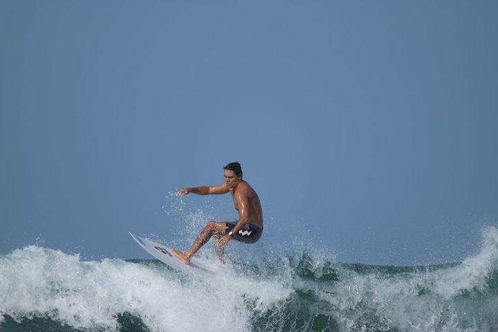 1 Hour Professional Surf Coaching